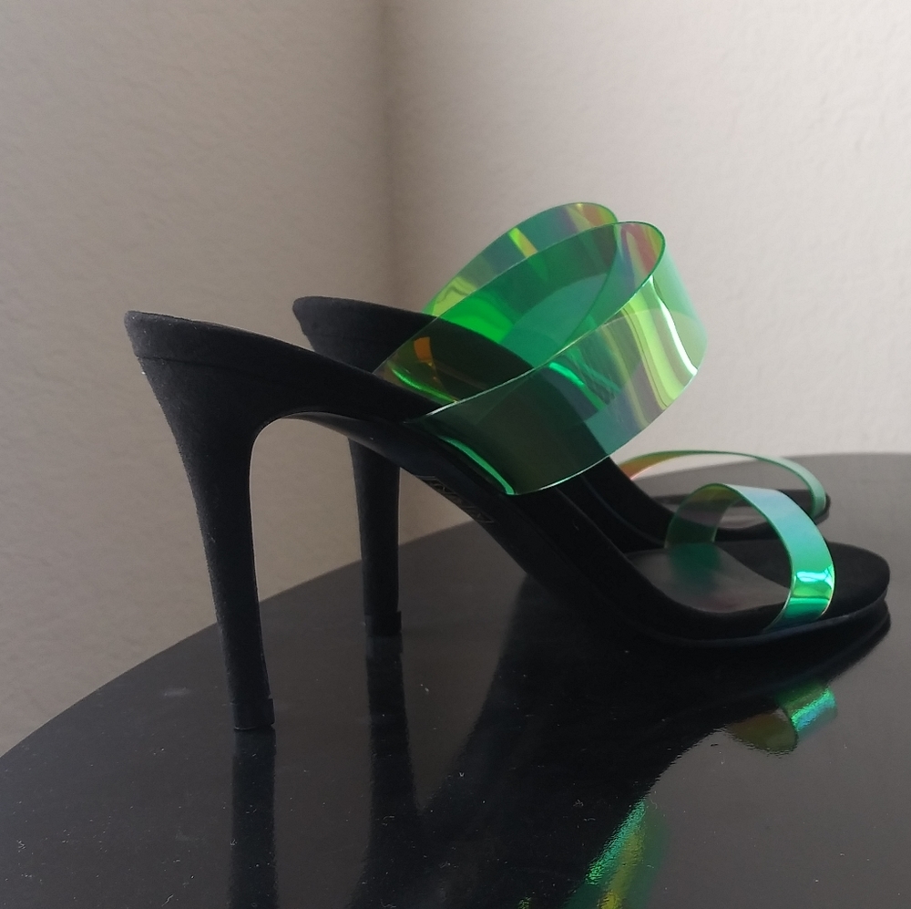 DKNY sandals - Picture 9 of 13